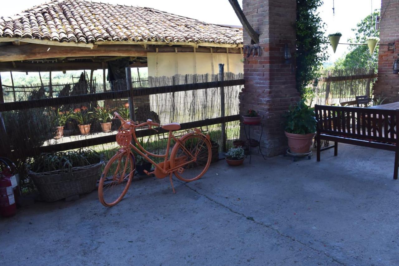 La Casa Di Enzo Bed and Breakfast Lequio Tanaro Eksteriør billede