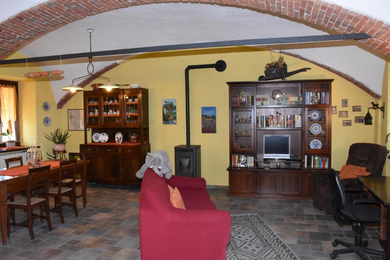 La Casa Di Enzo Bed and Breakfast Lequio Tanaro Eksteriør billede