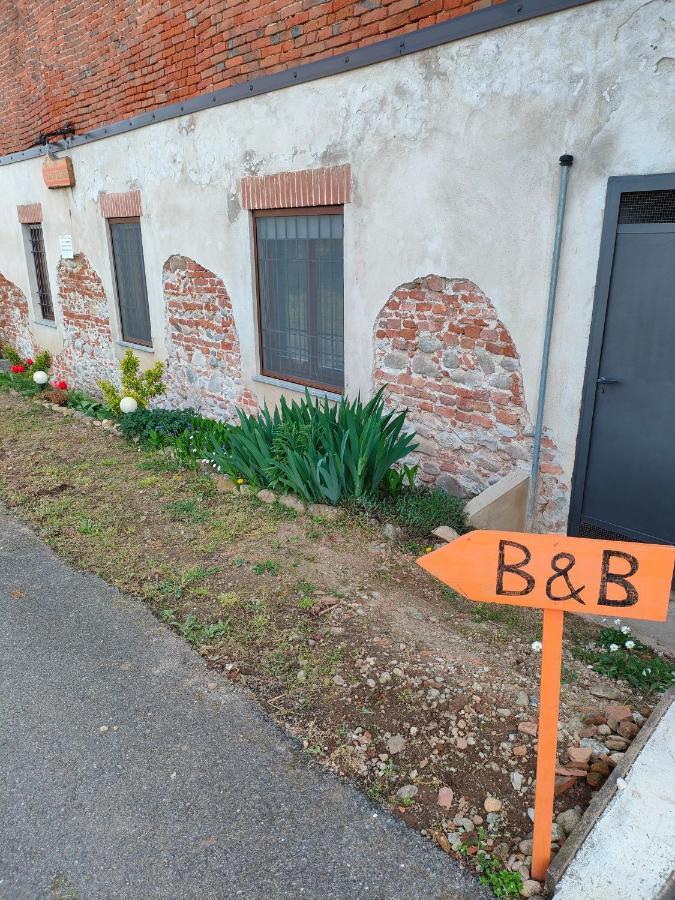 La Casa Di Enzo Bed and Breakfast Lequio Tanaro Eksteriør billede